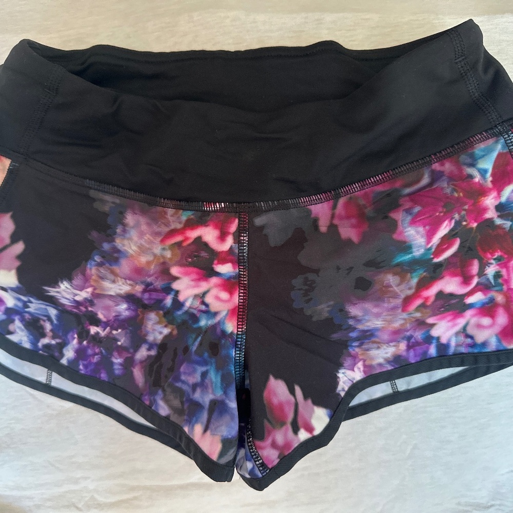 Lululemon Speed Shorts Size 2